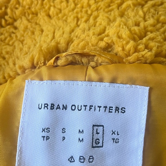 UO Soft Multicolor Block Zip Up Sherpa, Large - Picture 4 of 5